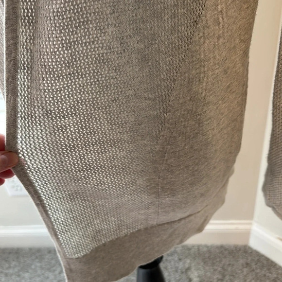 Lululemon Hooded Cardigan Sweater, EUC, Size 8 - Picture 4 of 10